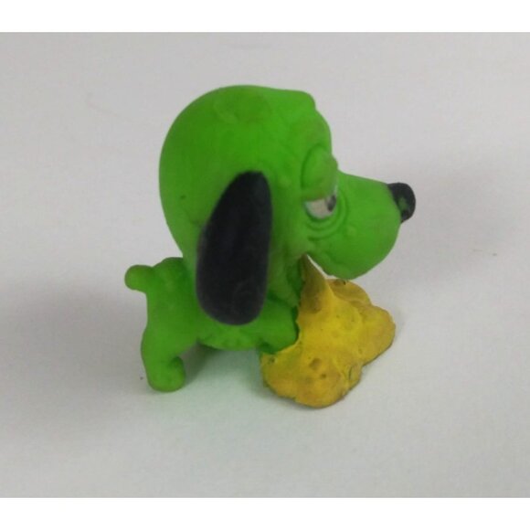 The Ugglys Pet Shop Series 1 Stickiest Green Barfing Beagle Ultra Rare - Picture 2 of 6